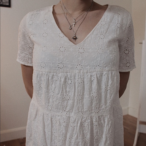 White babydoll dress in a size small! - Picture 2 of 4